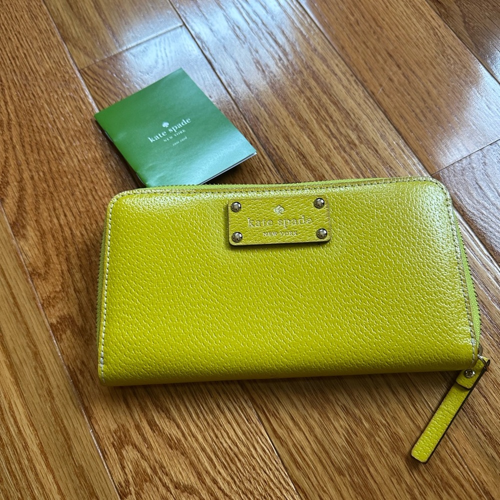 Kate Spade Vibrant Yellow Zip Wallet